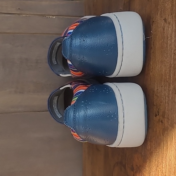 Dansko Sneaker Women's sz 37/6.5US Belle Multicolor Slip On Casual Shoes - Picture 3 of 10